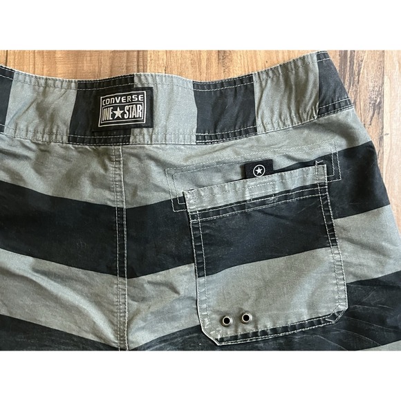 Converse One Star Striped Surf Board Shorts Mens Size 32 - Picture 4 of 6